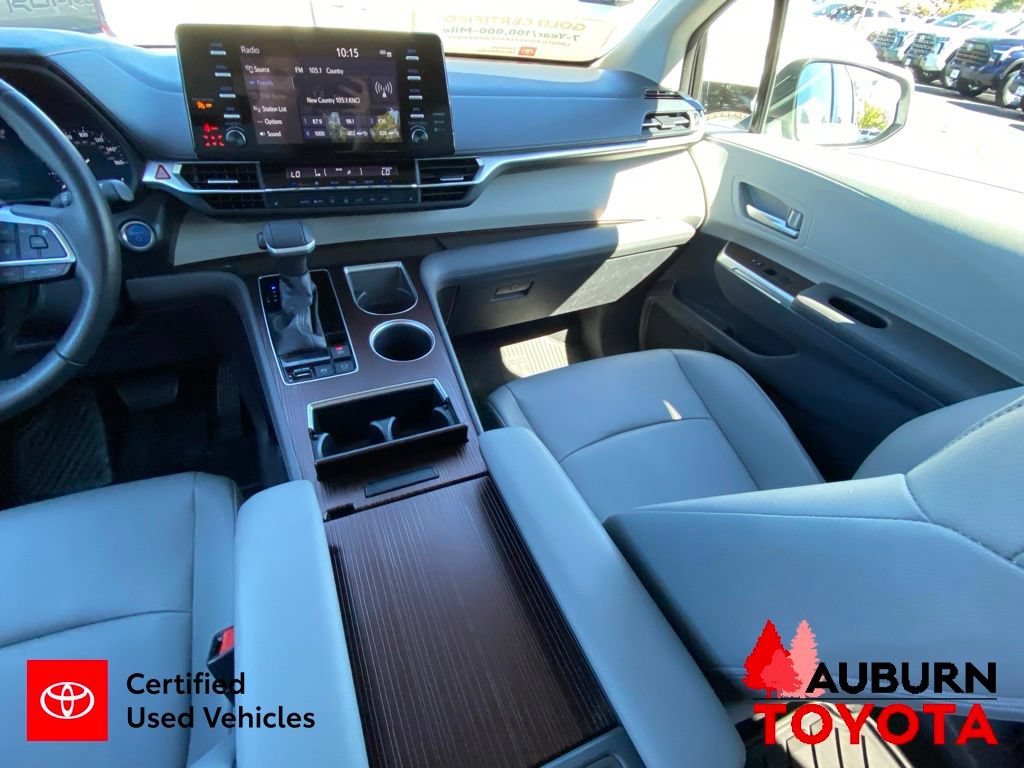 Certified 2023 Toyota Sienna XLE FWD image 29