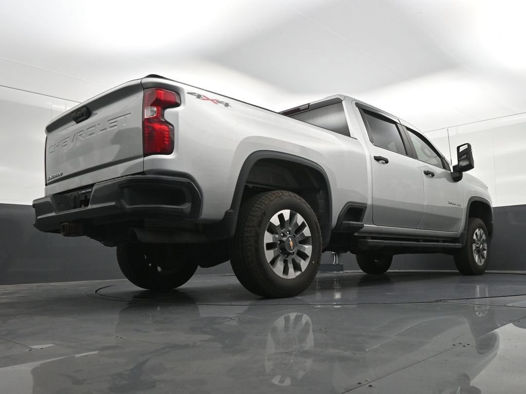 Used 2022 Chevrolet Silverado 2500 Custom w/ Custom Convenience Package AWD/4WD image 27