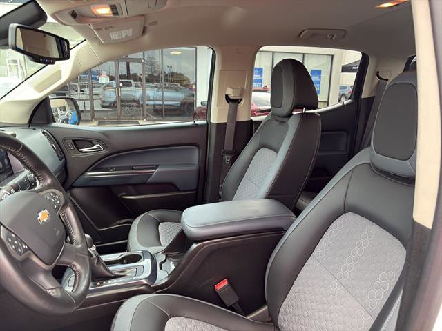 Used 2022 Chevrolet Colorado Z71 w/ Safety Package image 11