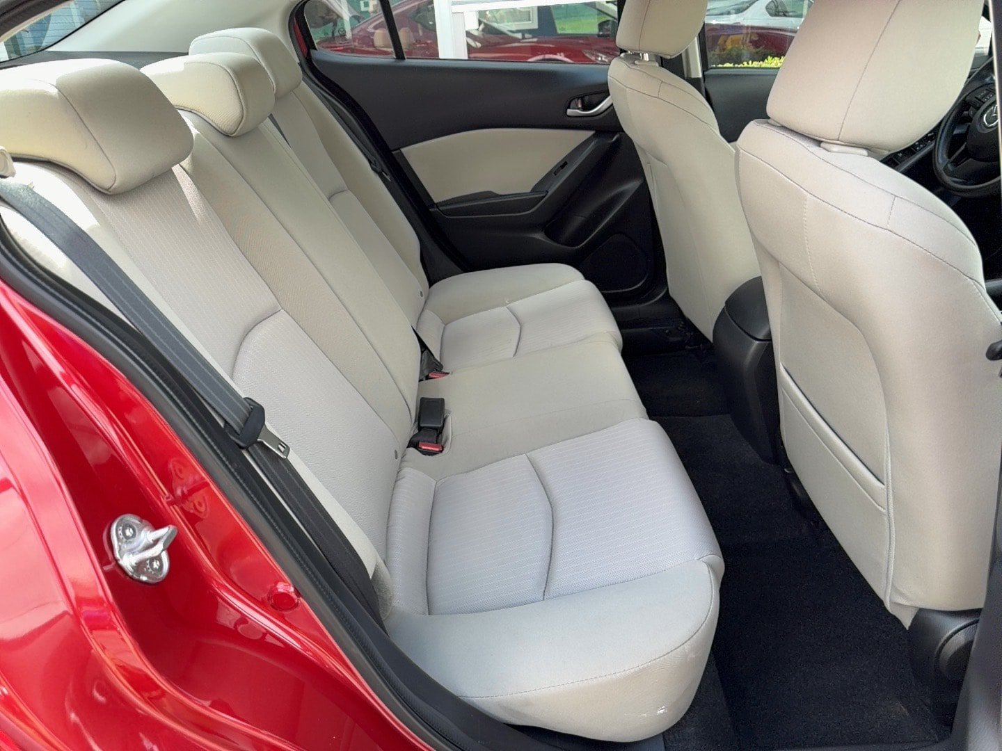 Used 2016 MAZDA MAZDA3 i Sport FWD image 21