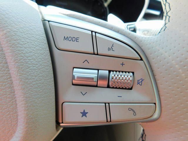 New 2026 Genesis G70 2.5T Prestige image 13