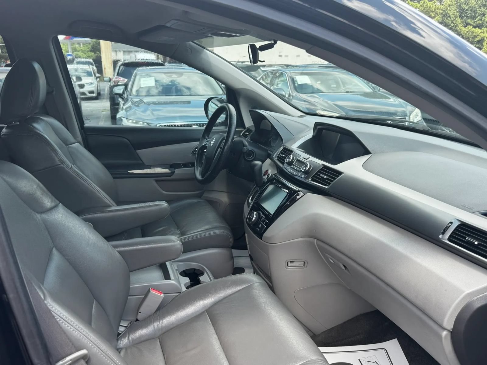 Used 2015 Honda Odyssey EX image 12