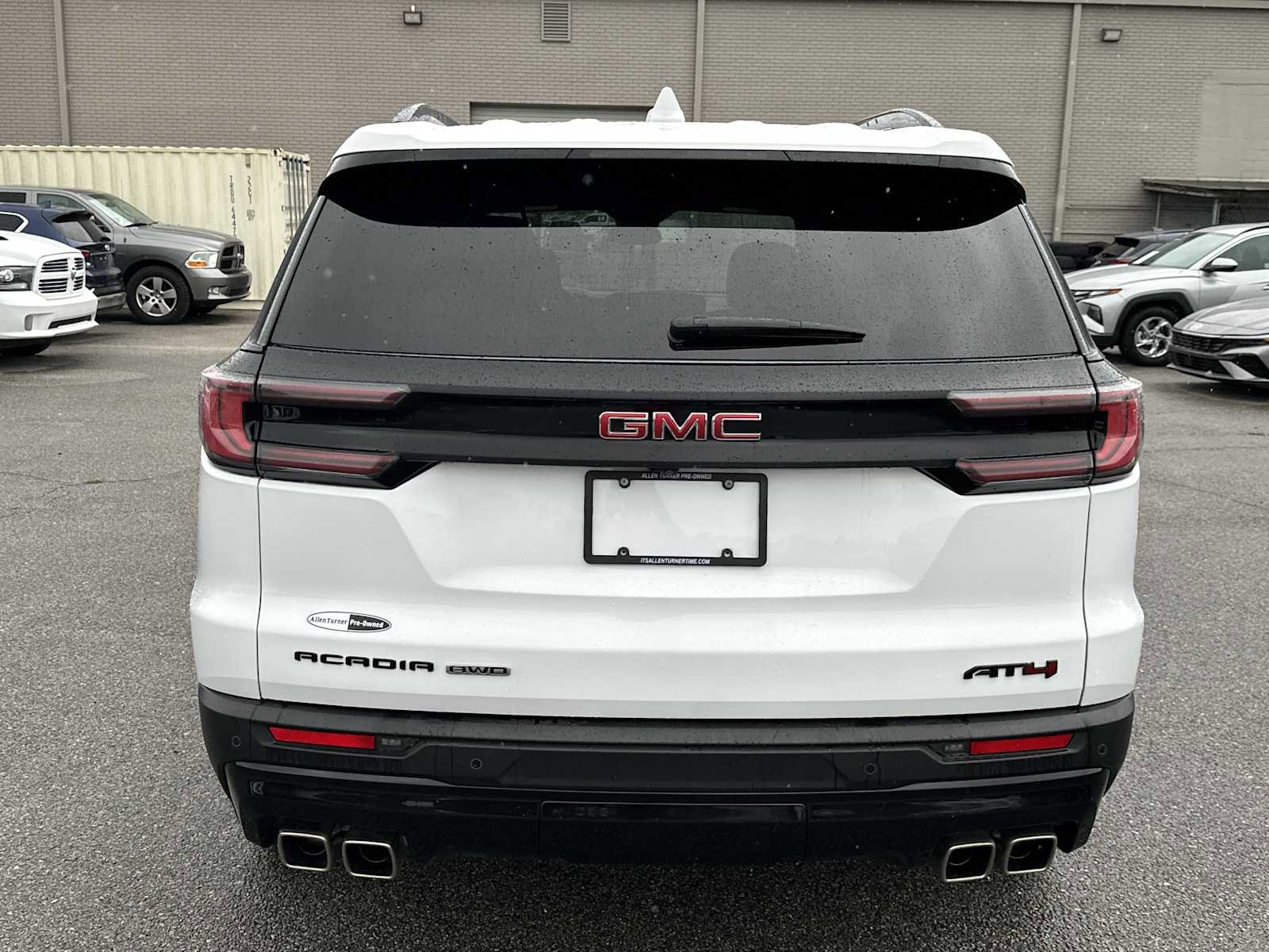Used 2025 GMC Acadia AT4 w/ LPO, Floor Liner Package AWD/4WD image 7