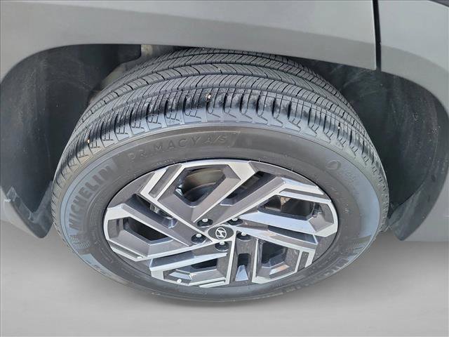 Used 2025 Hyundai Tucson Limited image 11