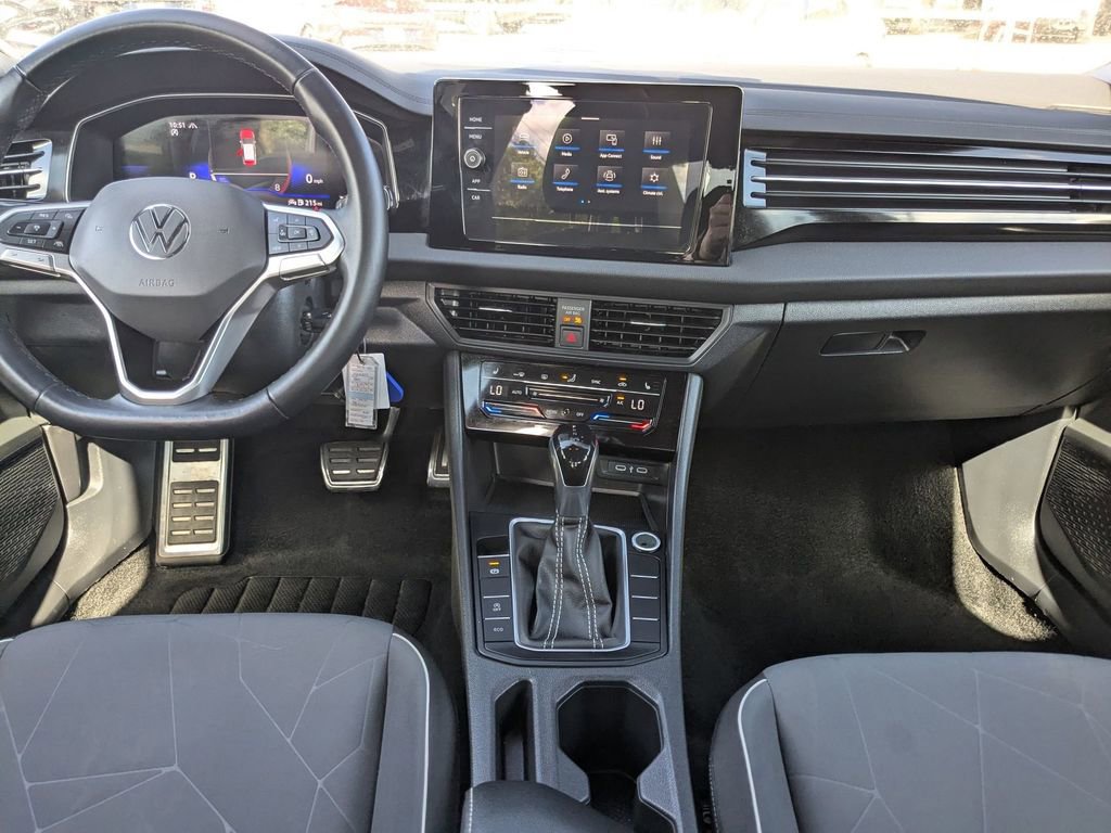 Used 2025 Volkswagen Jetta Sport image 26