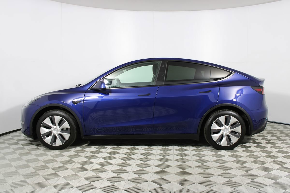 Used 2021 Tesla Model Y Long Range AWD/4WD image 31