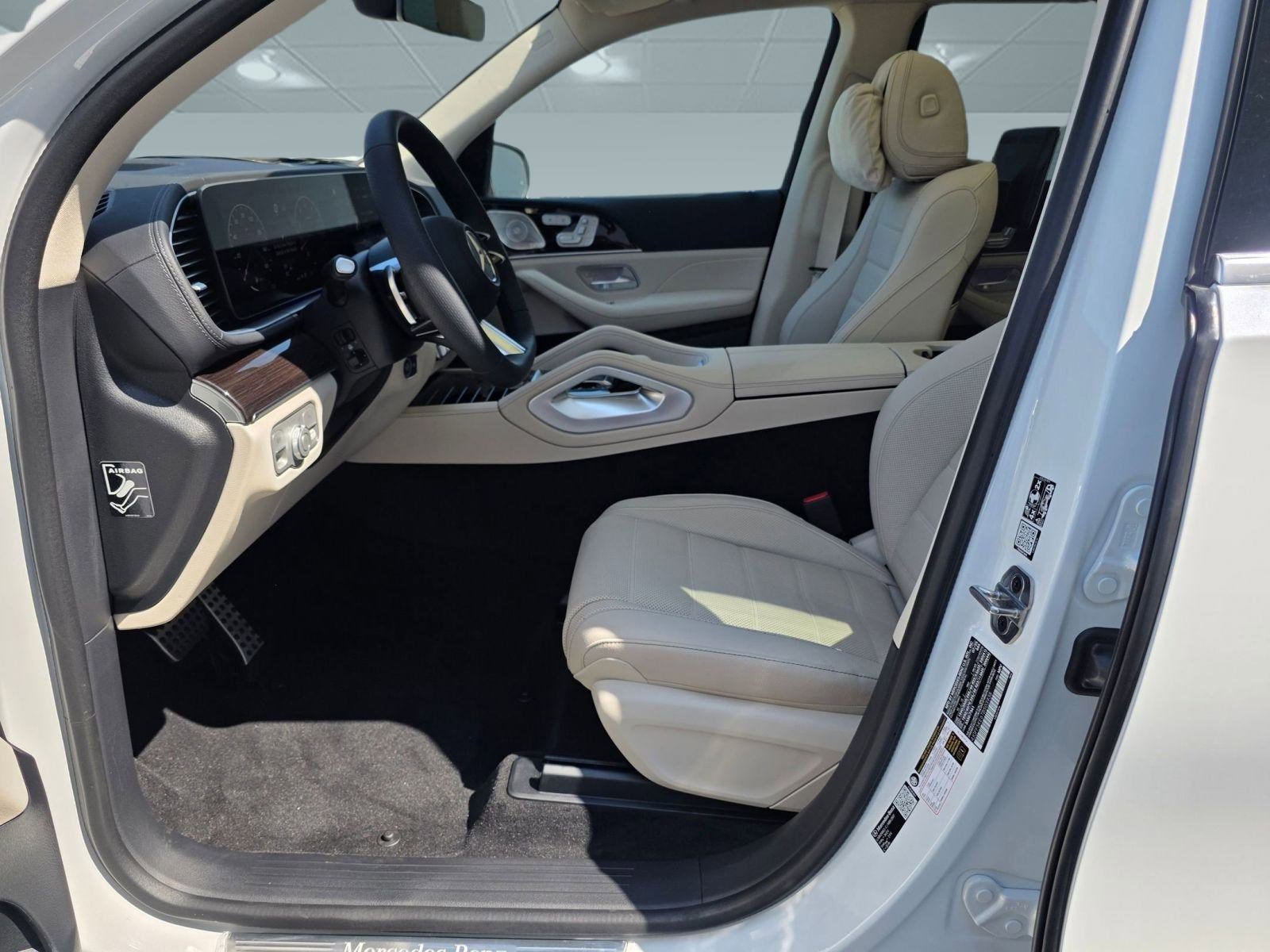 New 2026 Mercedes-Benz GLS 450 4MATIC image 4