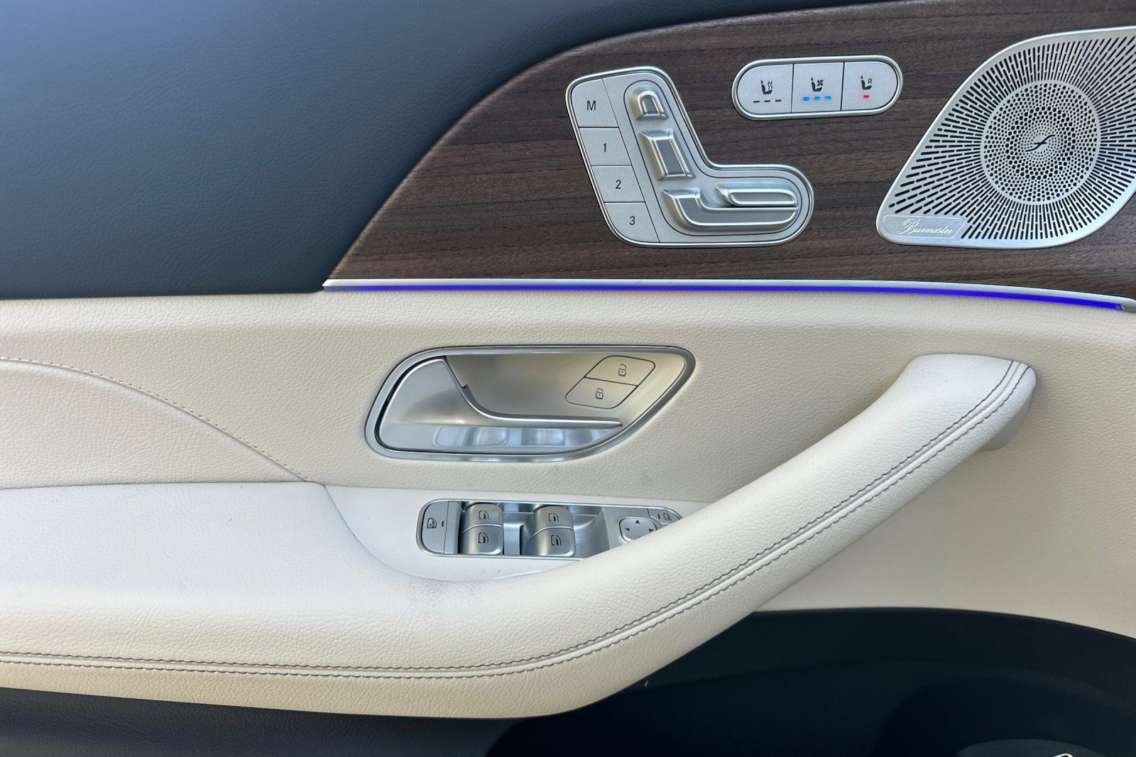 New 2026 Mercedes-Benz GLE 450e 4MATIC image 14