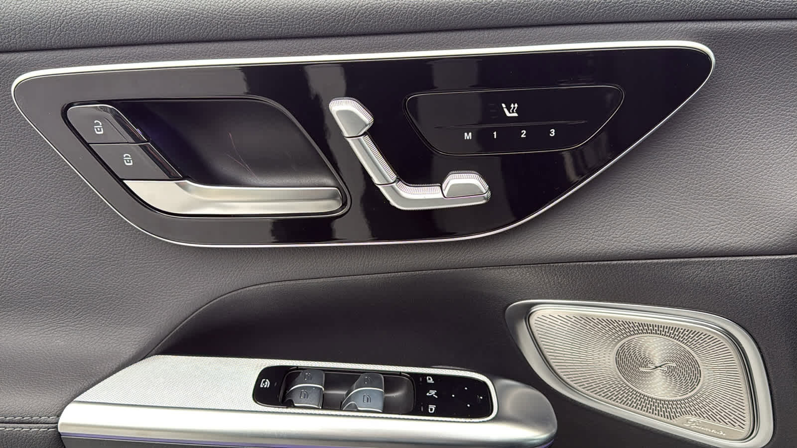 New 2026 Mercedes-Benz GLC 300 4MATIC image 17