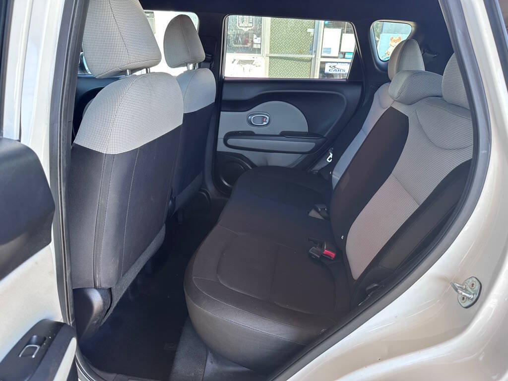 Used 2019 Kia Soul FWD image 15