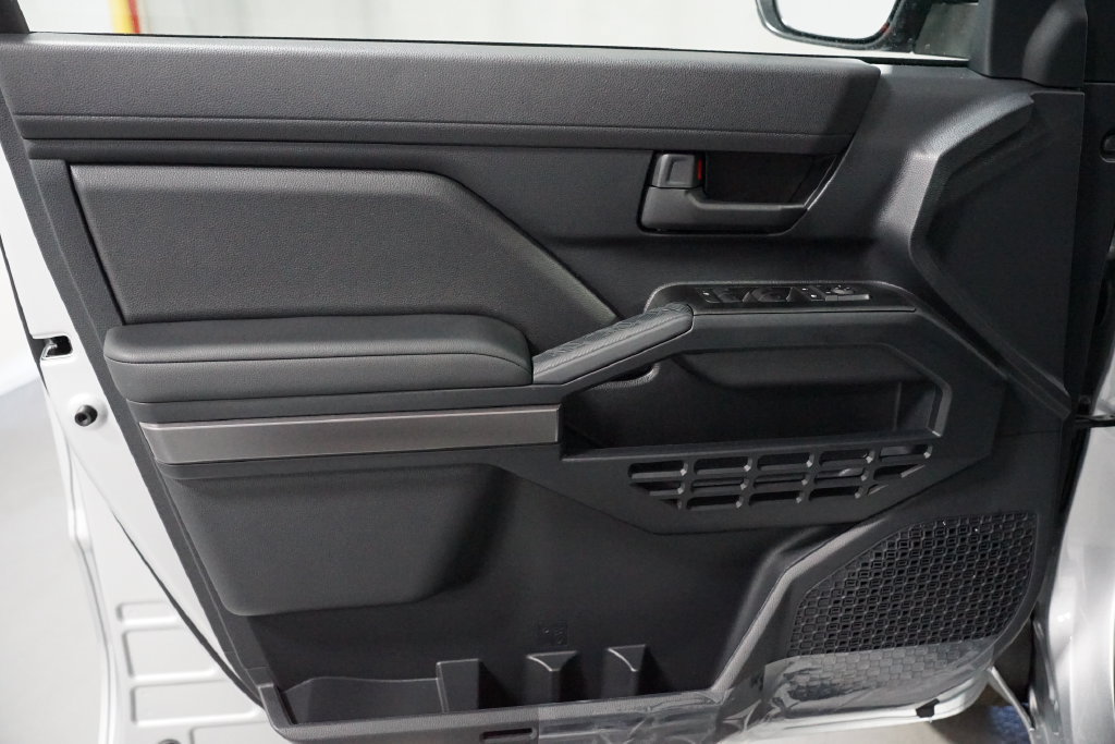 New 2026 Toyota 4Runner SR5 AWD/4WD image 31