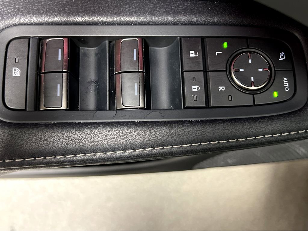 Certified 2023 Lexus RX 350 F Sport w/ Accessory Package AWD/4WD image 39