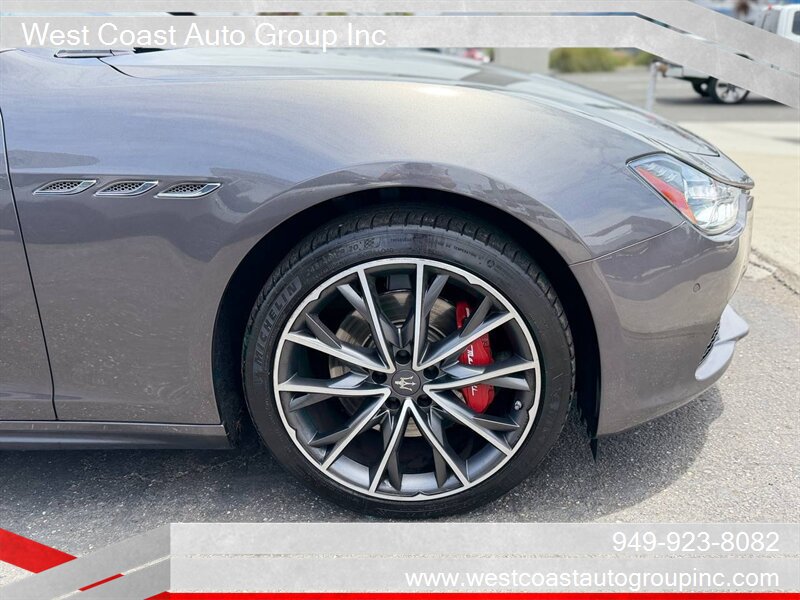 Used 2017 Maserati Ghibli RWD image 24