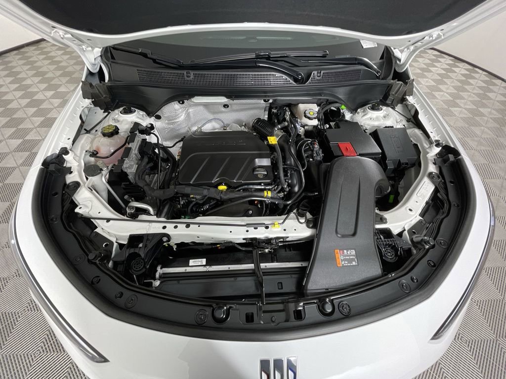 Used 2025 Buick Envista Preferred image 28