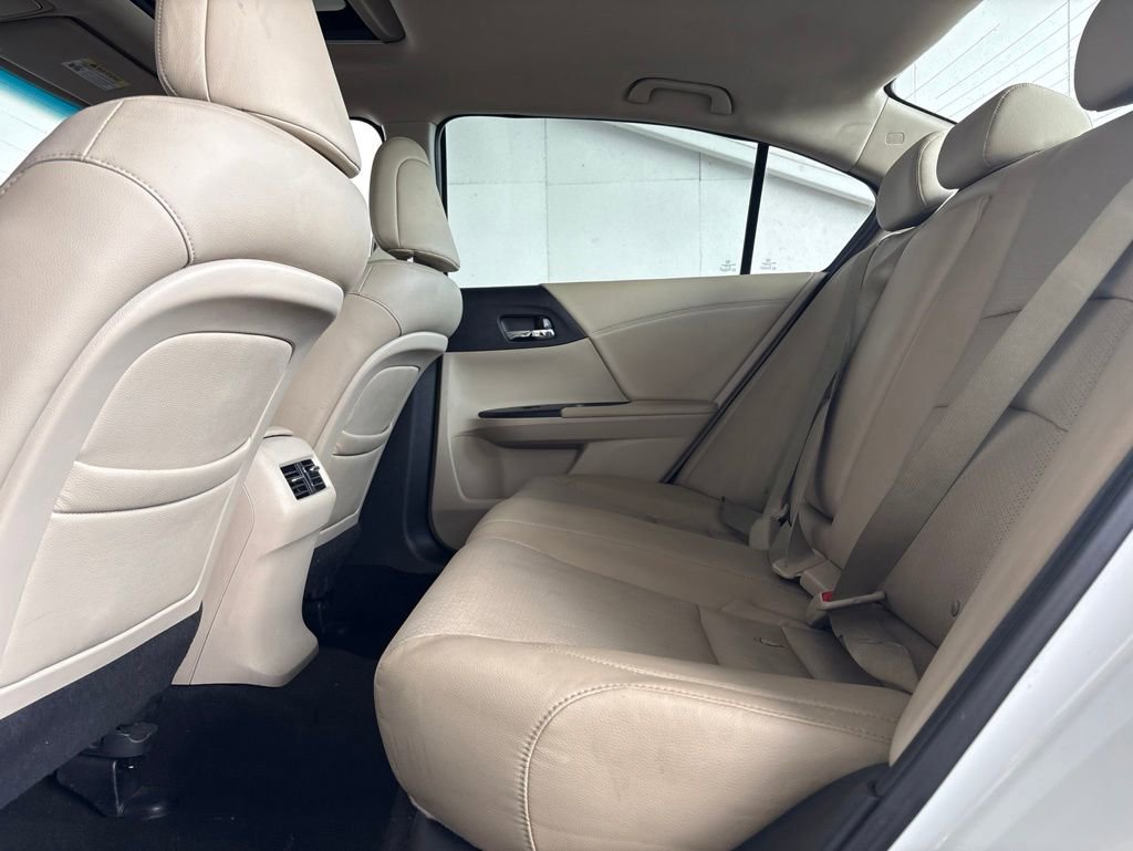 Used 2014 Honda Accord Touring image 18