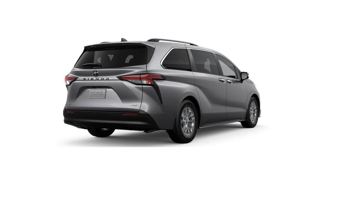 New 2026 Toyota Sienna XLE image 9