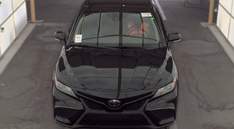 Used 2024 Toyota Camry SE FWD image 2