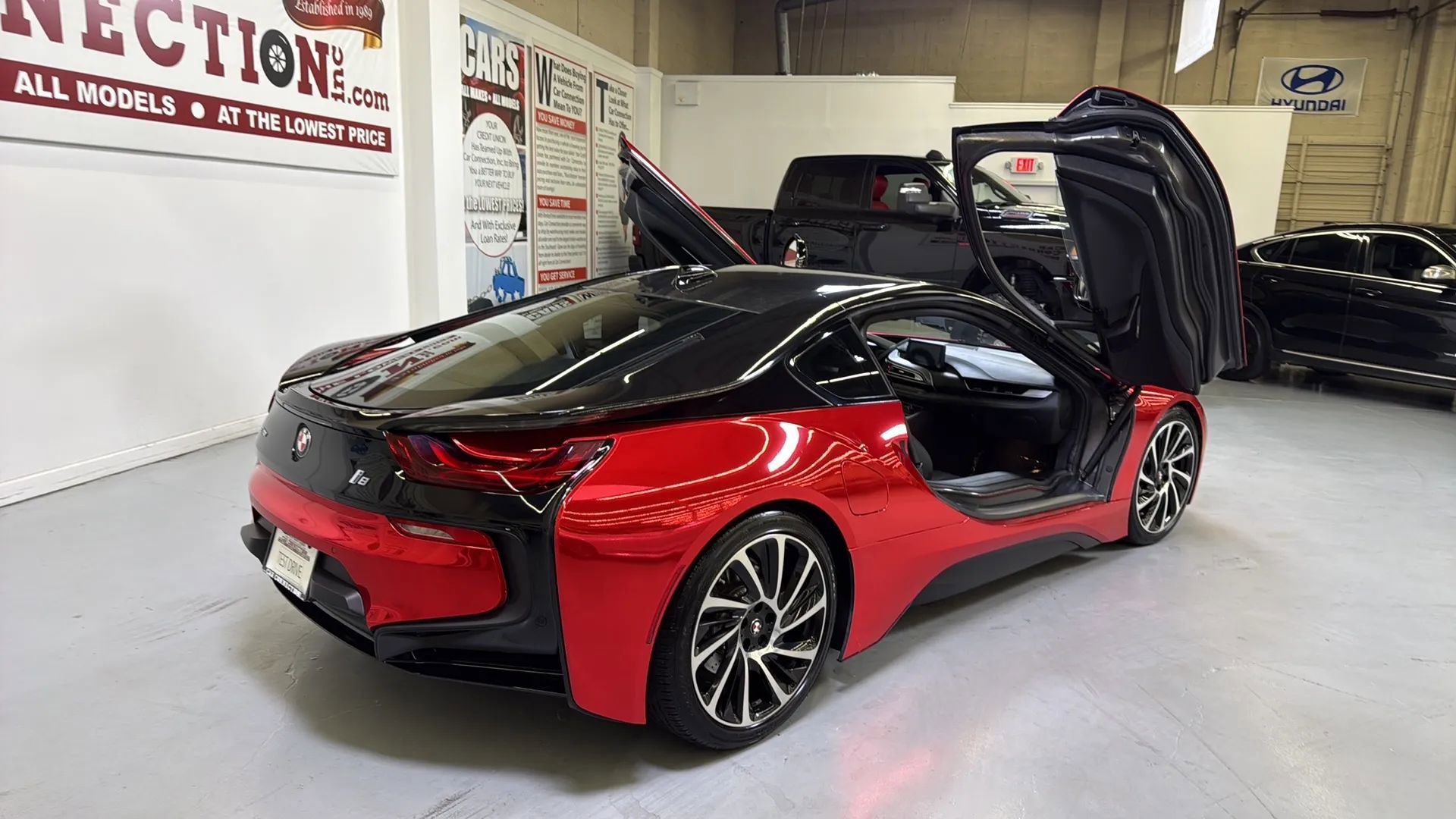 Used 2015 BMW i8 AWD/4WD image 15
