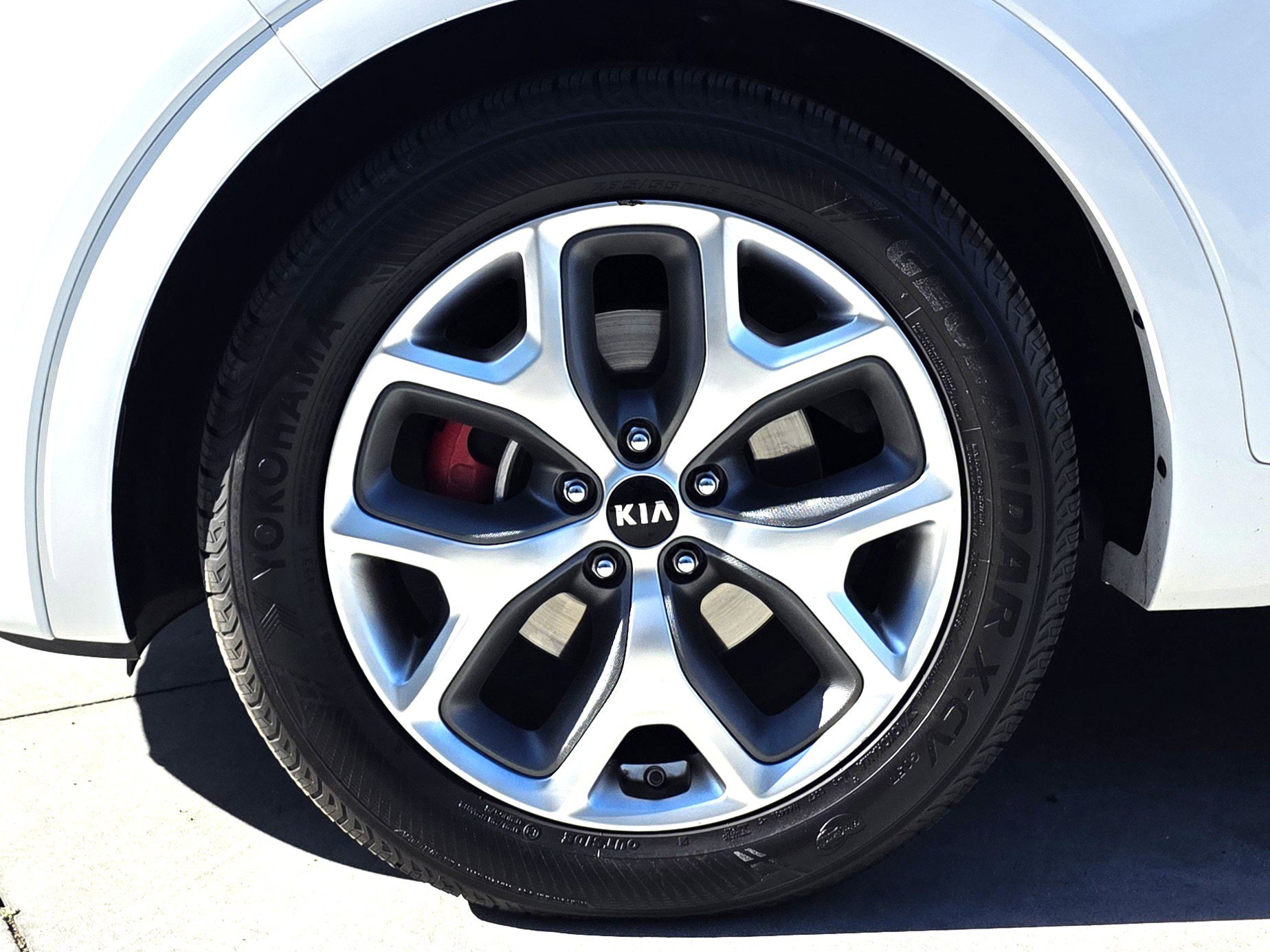 Used 2019 Kia Sorento SX image 9