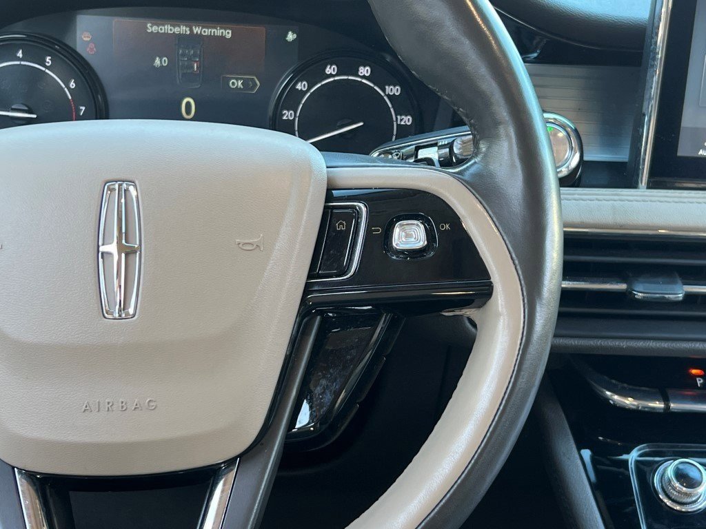 Used 2022 Lincoln Corsair AWD w/ Premium Package image 26
