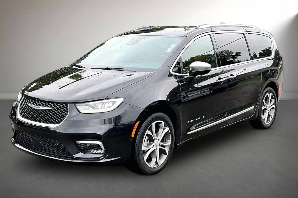 Used 2021 Chrysler Pacifica Pinnacle AWD/4WD image 3