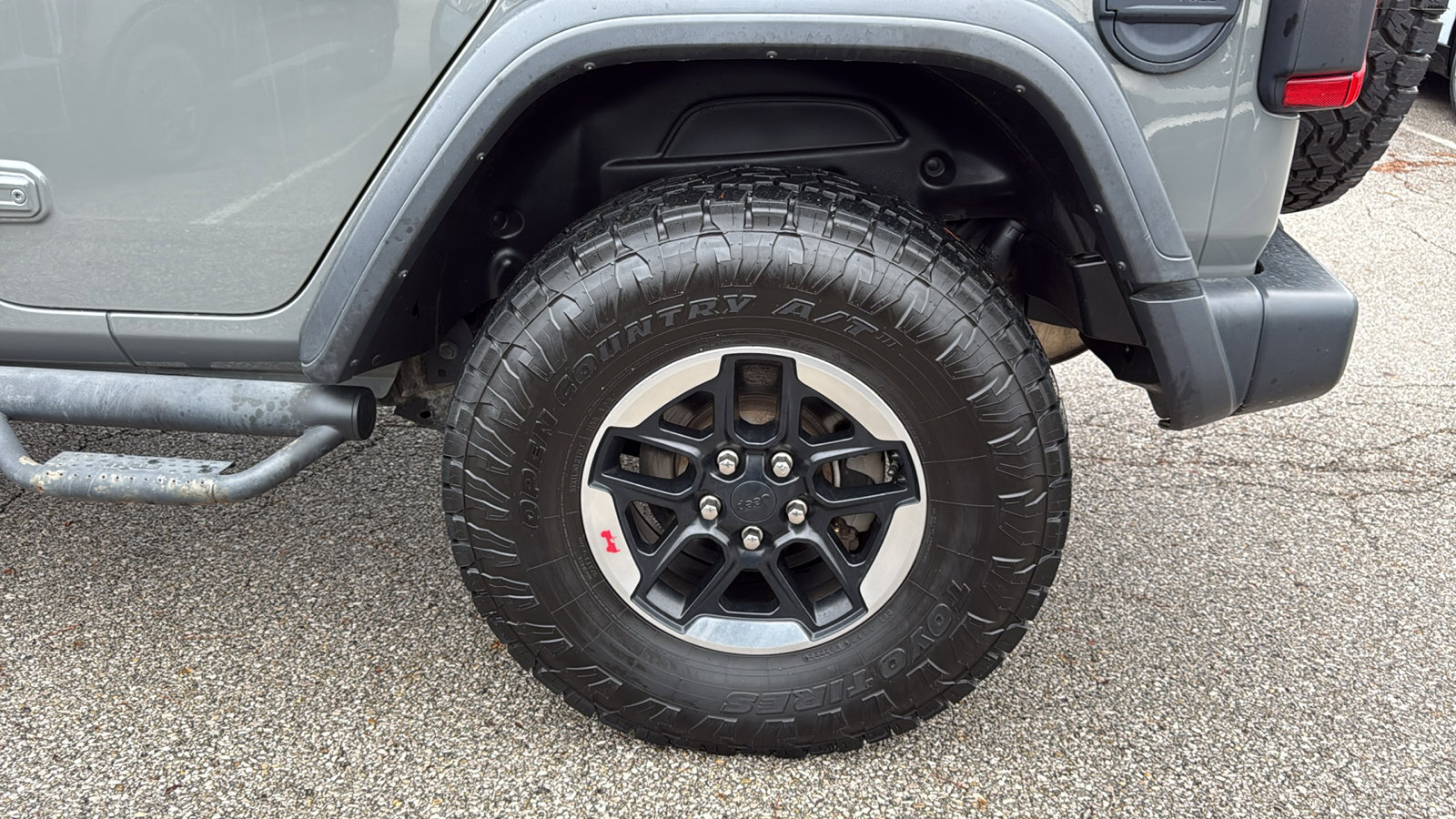 Used 2019 Jeep Wrangler Unlimited Rubicon w/ LED Lighting Group image 29