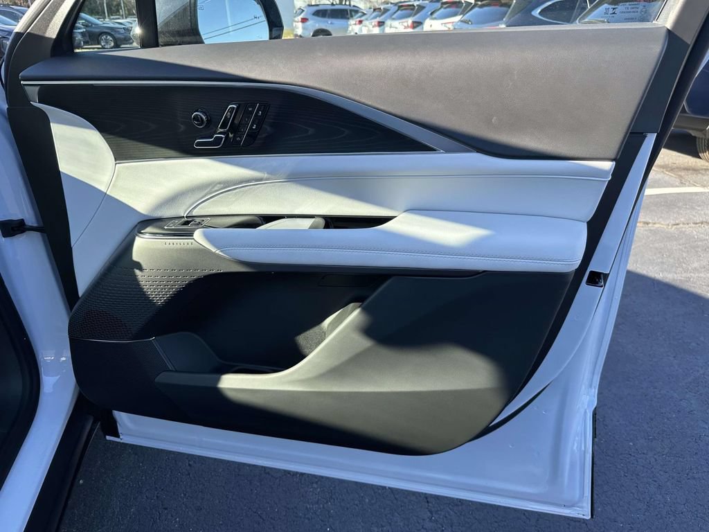 New 2026 Cadillac Lyriq Luxury RWD image 8