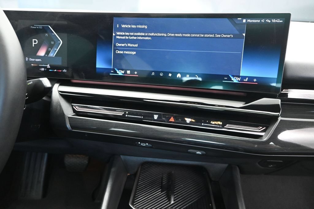 Certified 2026 BMW 530i RWD image 28