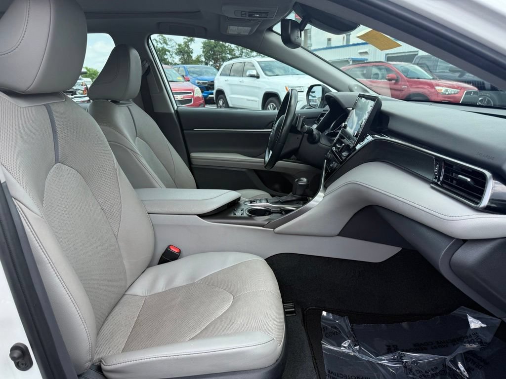 Used 2024 Toyota Camry XSE w/ Navigation Package FWD image 15