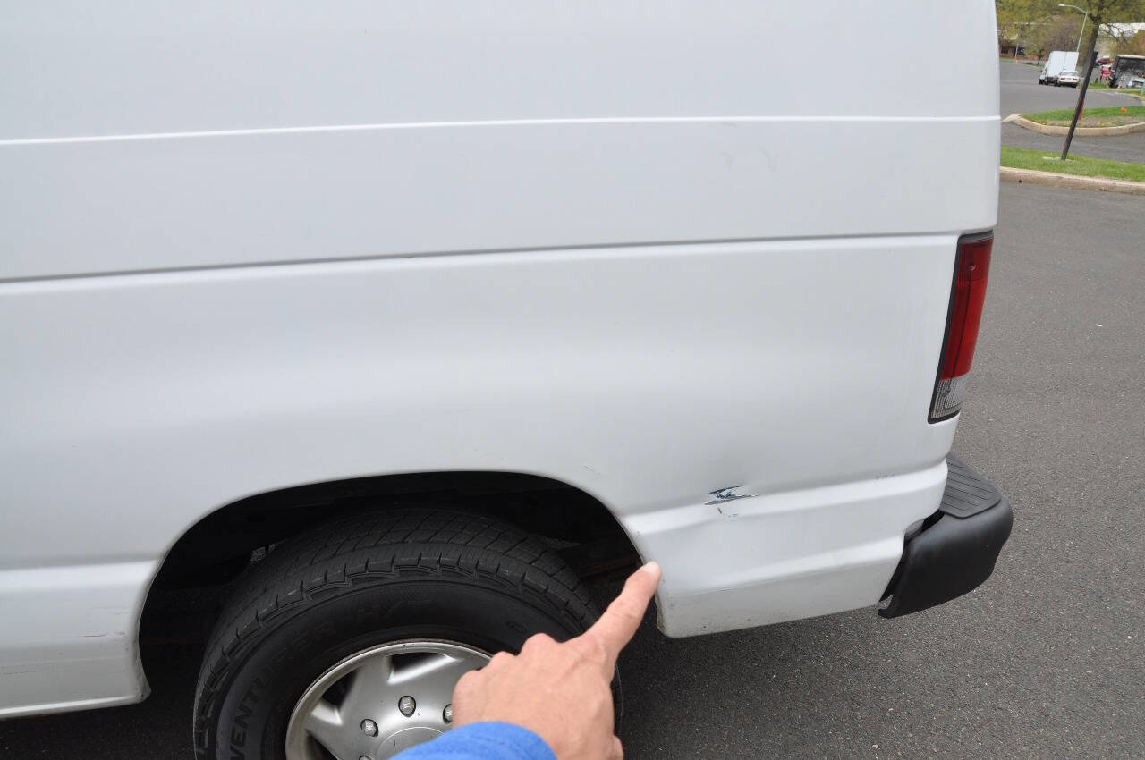 Used 2012 Ford E-250 and Econoline 250 w/ Commercial Cargo Van Pkg image 13