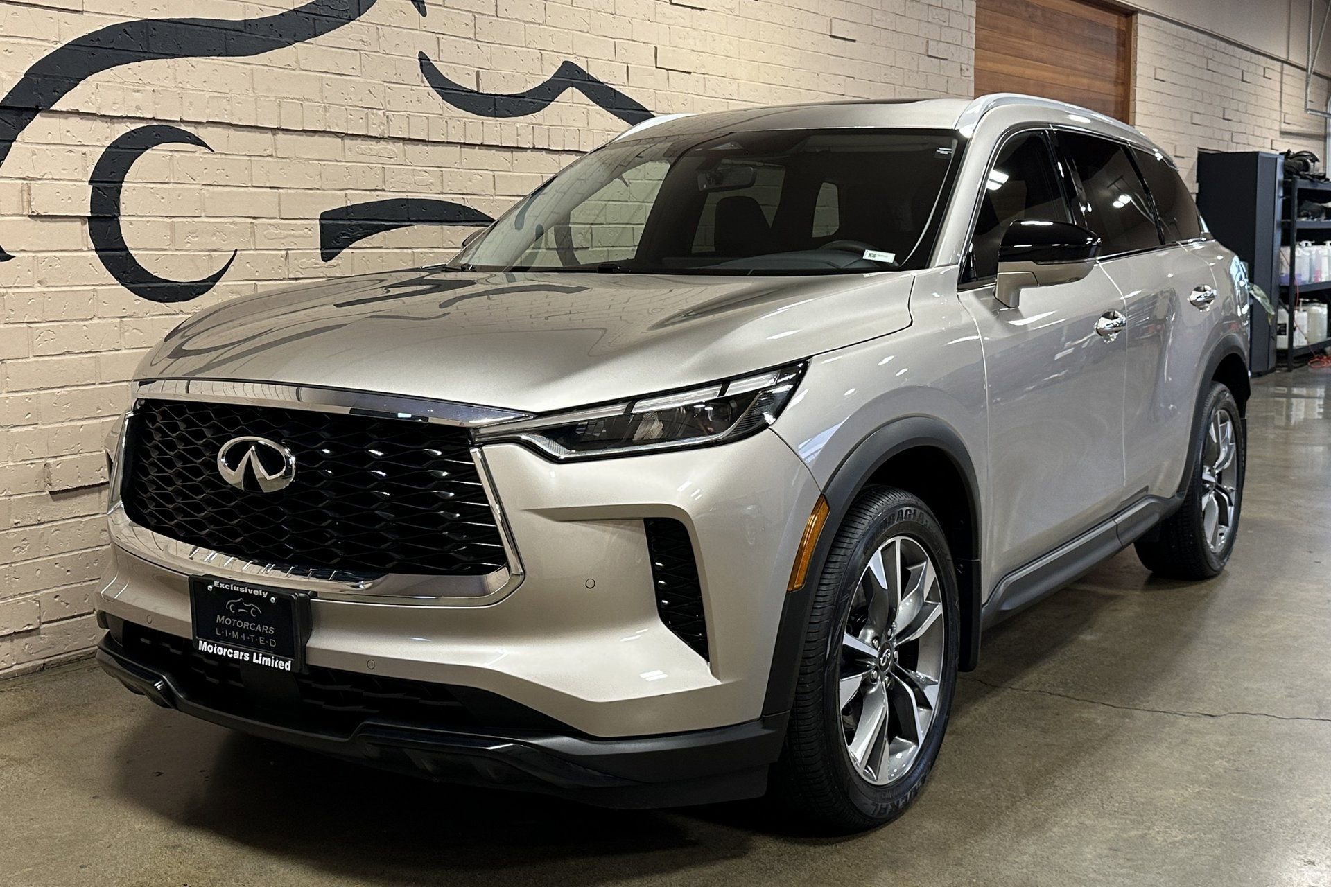 Used 2025 INFINITI QX60 Luxe image 11