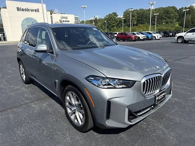 Used 2024 BMW X5 xDrive40i w/ Premium Package AWD/4WD image 1