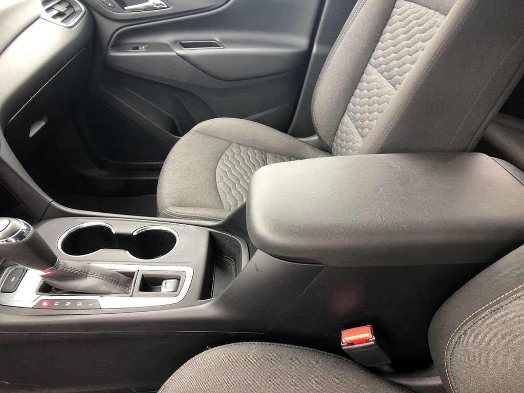 Used 2020 Chevrolet Equinox LT w/ Driver Convenience Package image 24