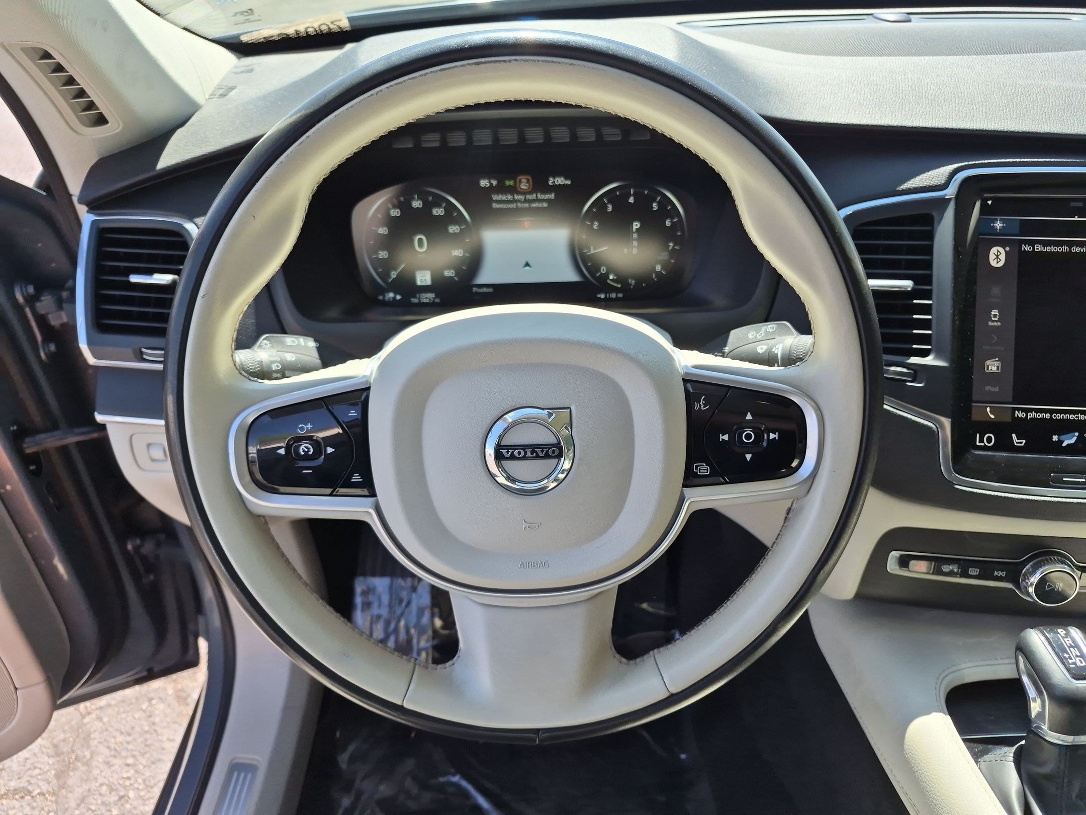 Used 2020 Volvo XC90 T6 Momentum AWD/4WD image 18