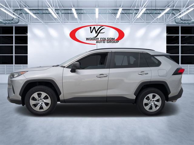 Used 2021 Toyota RAV4 LE image 6