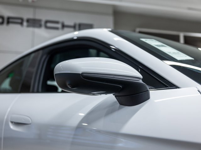 New 2025 Porsche Taycan image 12