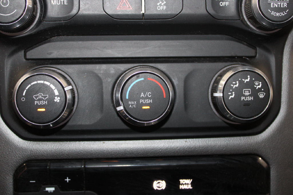 Used 2022 RAM 2500 Big Horn AWD/4WD image 44