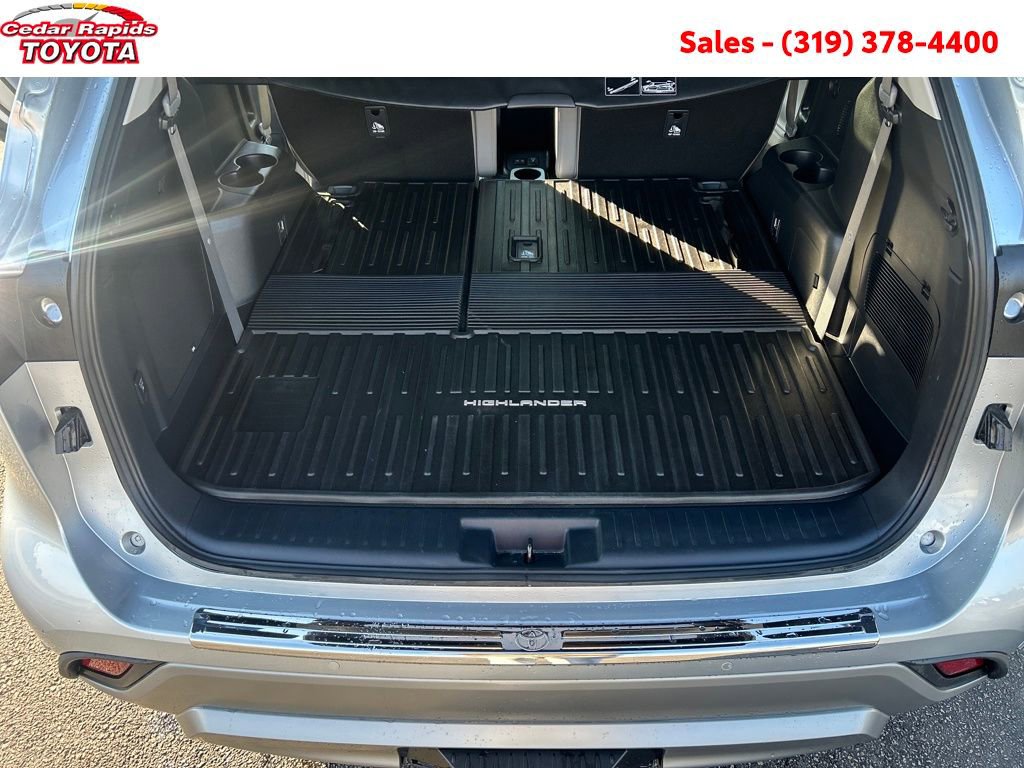Certified 2022 Toyota Highlander Platinum image 26
