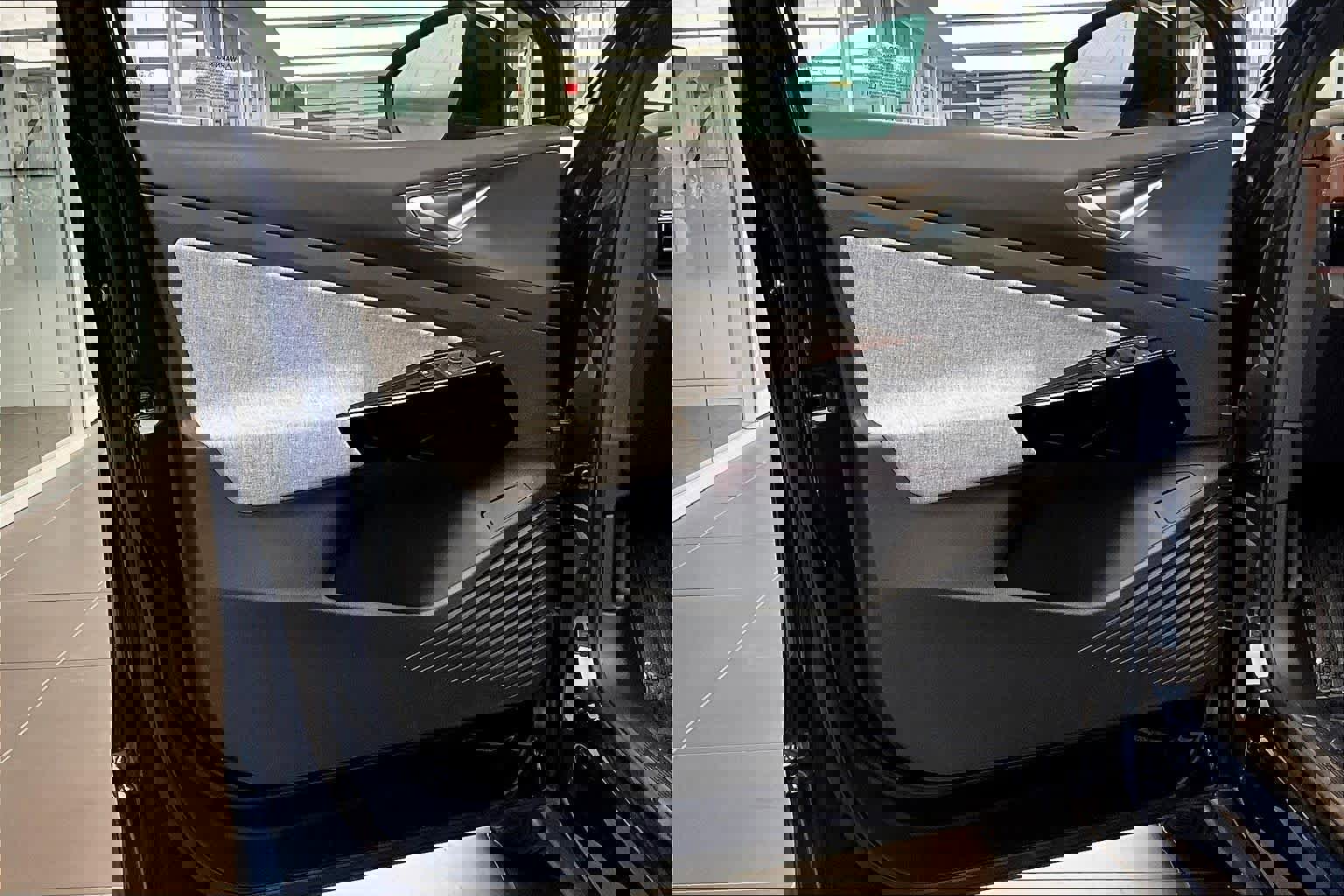 Used 2023 Volkswagen ID.4 Pro image 19