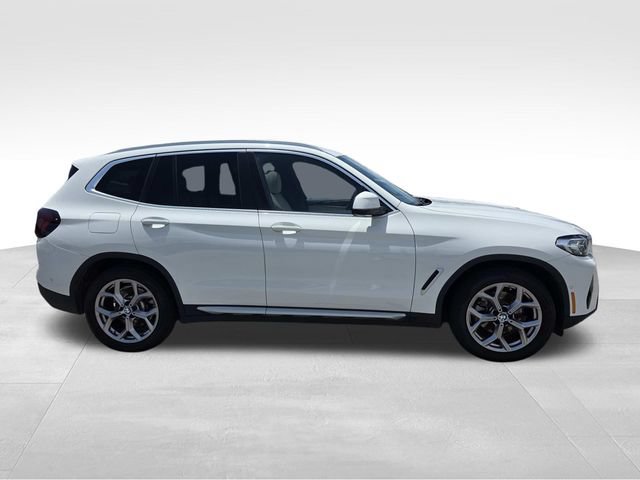Used 2023 BMW X3 sDrive30i w/ Premium Package w/ZPA RWD image 2