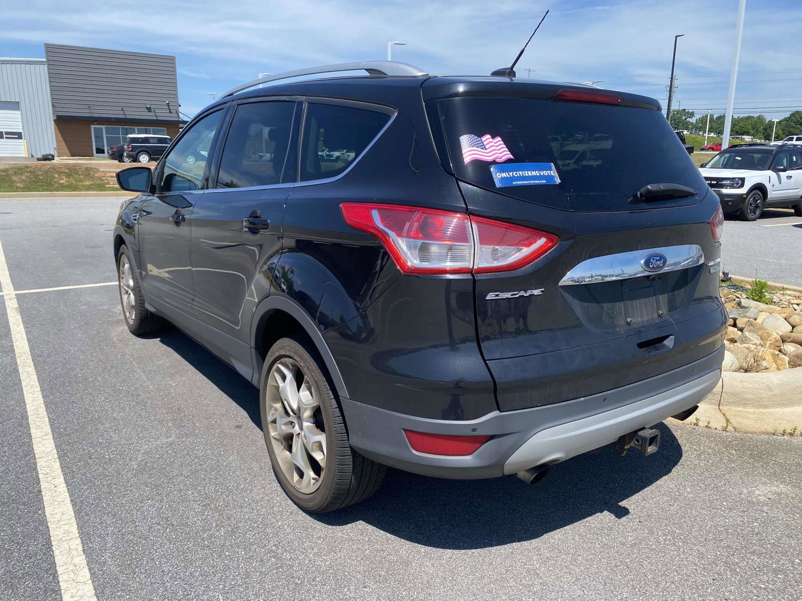 Used 2014 Ford Escape Titanium w/ Equipment Group 401A FWD image 5