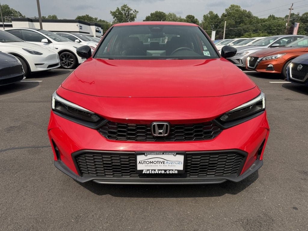 Used 2025 Honda Civic Sport image 2