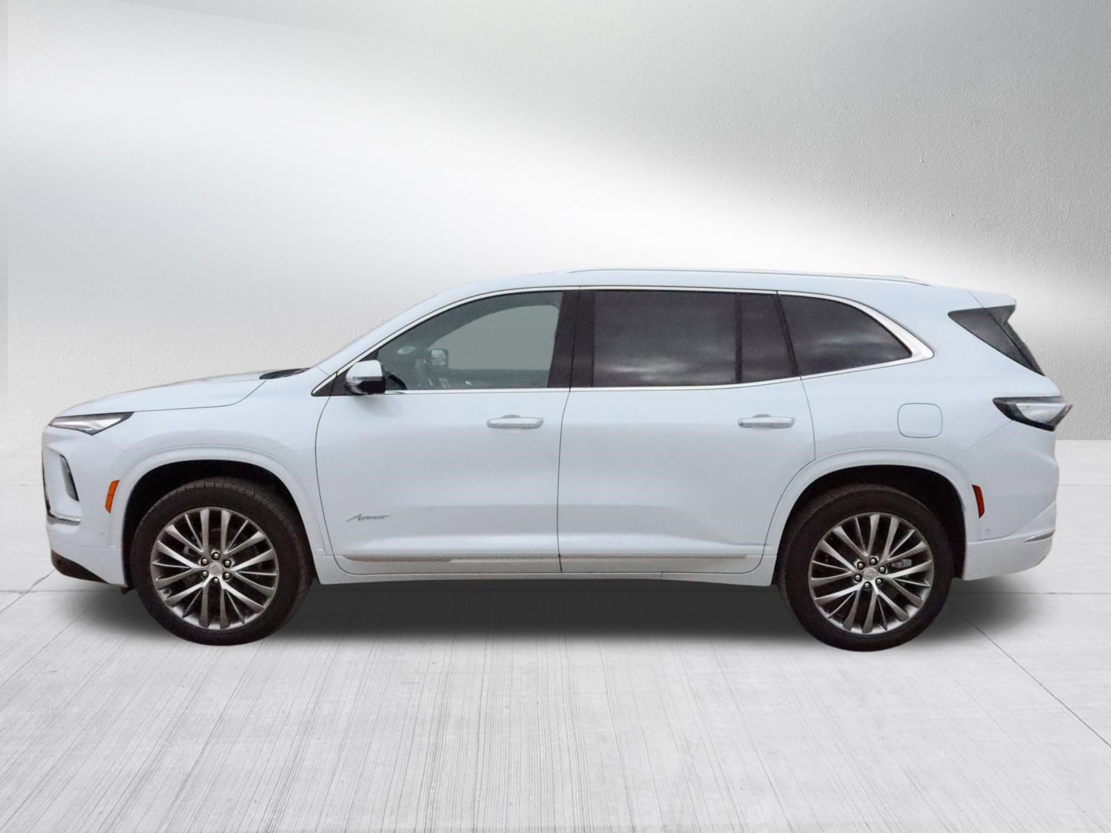 New 2026 Buick Enclave Avenir w/ Super Cruise Package image 4