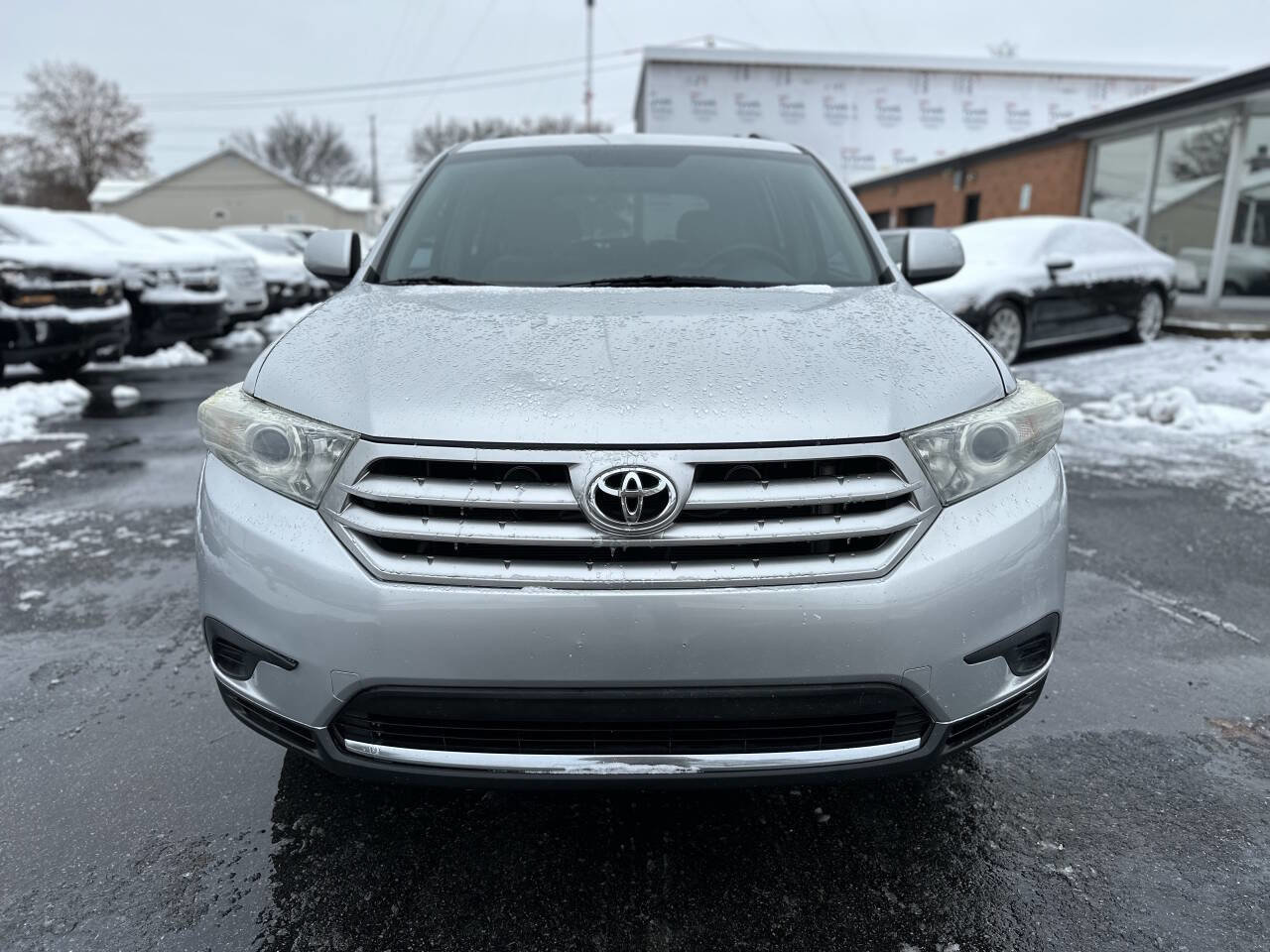 Used 2013 Toyota Highlander Plus image 2