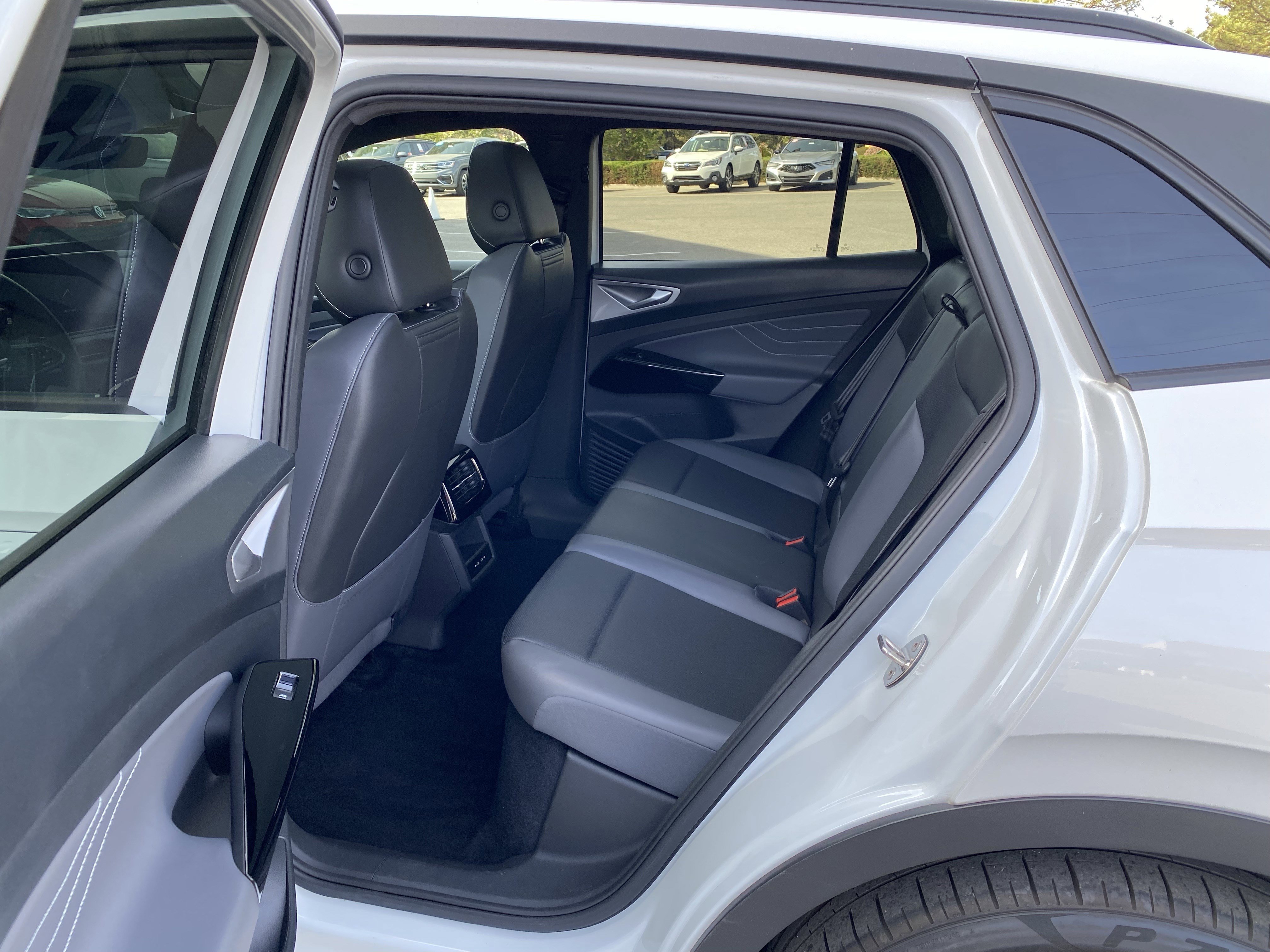 Used 2023 Volkswagen ID.4 Pro S image 26