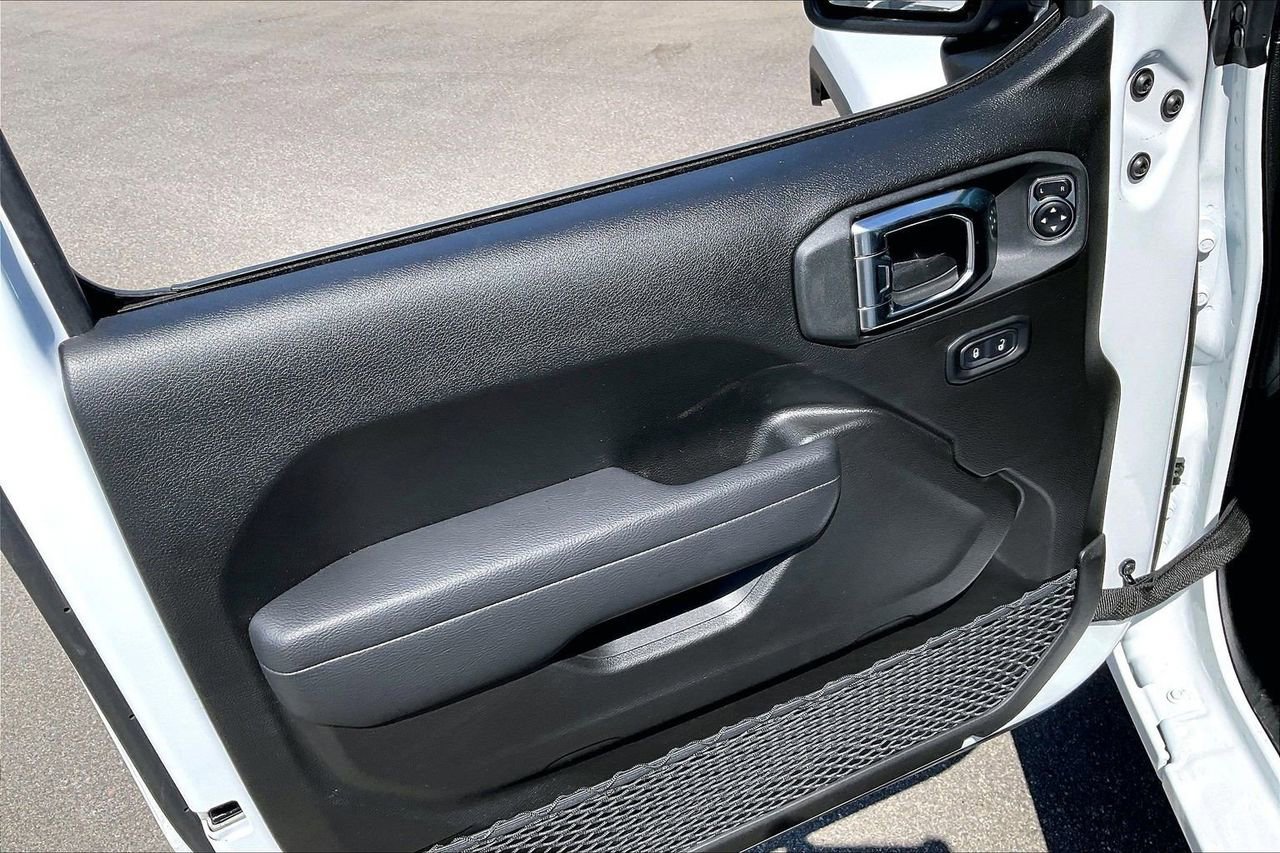 New 2026 Jeep Gladiator Sport AWD/4WD image 26