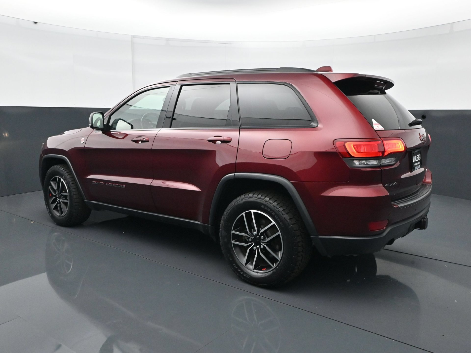 Used 2021 Jeep Grand Cherokee Trailhawk w/ Trailhawk Luxury Group AWD/4WD image 4