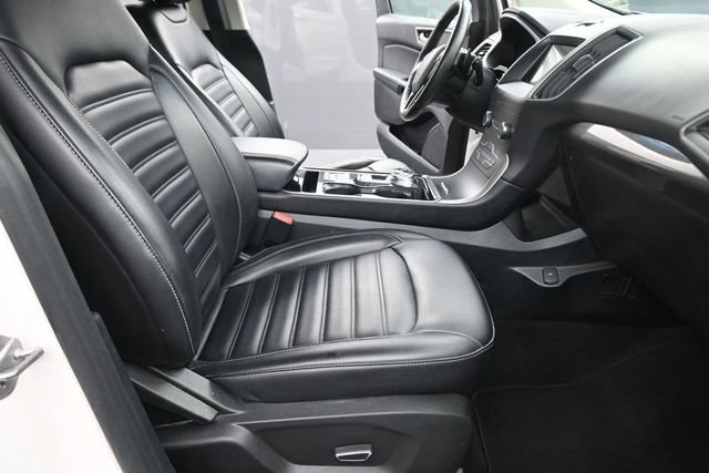 Used 2019 Ford Edge SEL w/ Equipment Group 201A AWD/4WD image 23