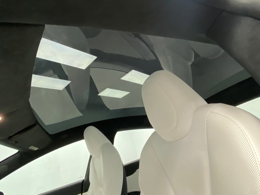 Used 2023 Tesla Model S Plaid image 21