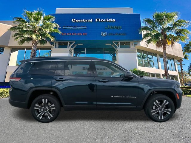 New 2027 Jeep Grand Cherokee L Limited RWD image 4